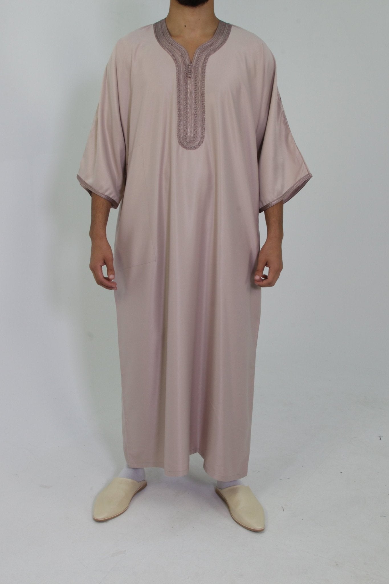 Djellaba Royale - Licht Bruin - TheDjellaba - TheDjellaba - Djellaba - Kaftan - Jalabiya - Thobe - Qamis - Dishdasha - Kurta - Abaya - Robe - Tunic - Burnous