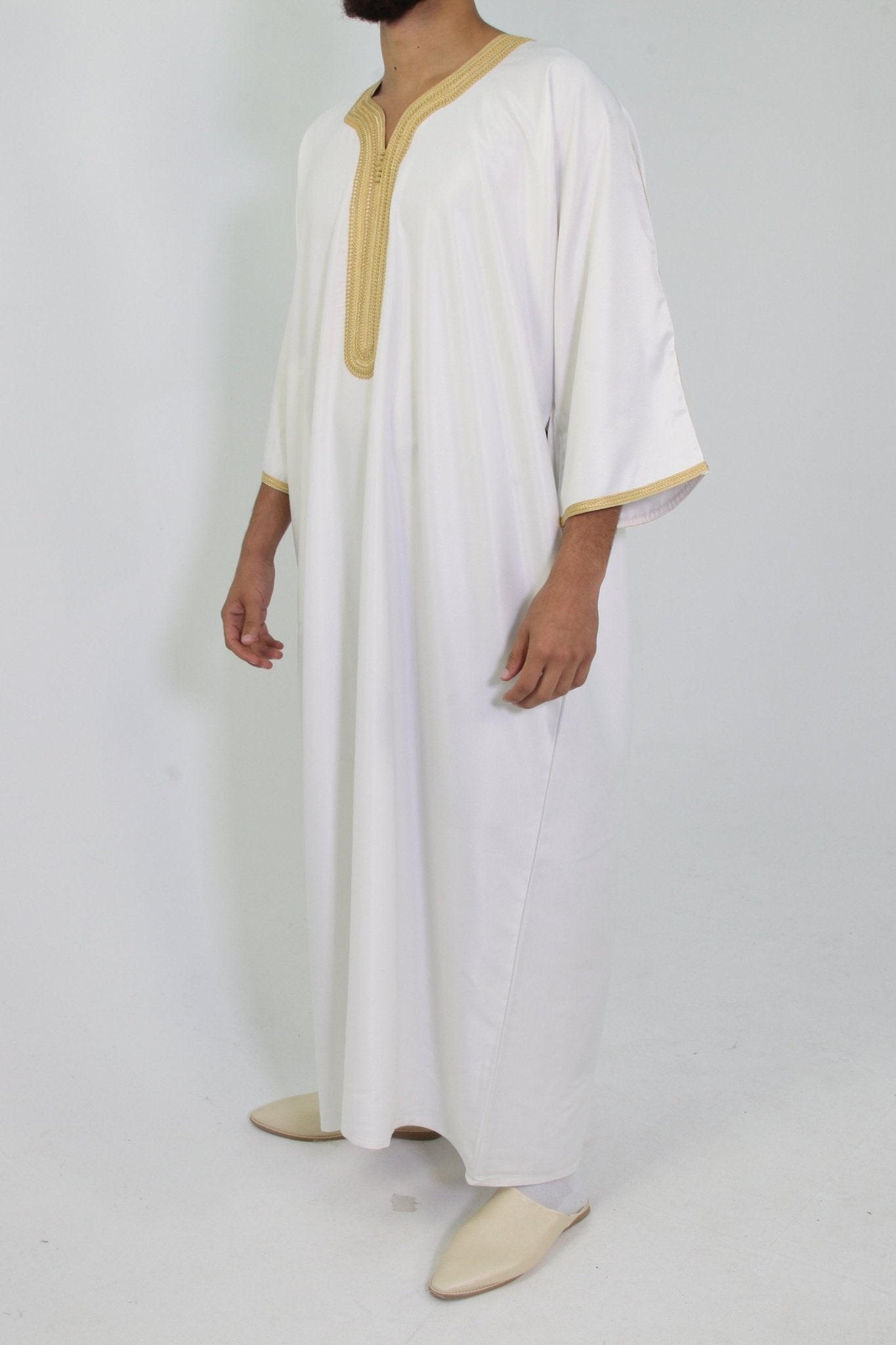 Djellaba Royale - Wit/Goud - TheDjellaba - TheDjellaba - Djellaba - Kaftan - Jalabiya - Thobe - Qamis - Dishdasha - Kurta - Abaya - Robe - Tunic - Burnous