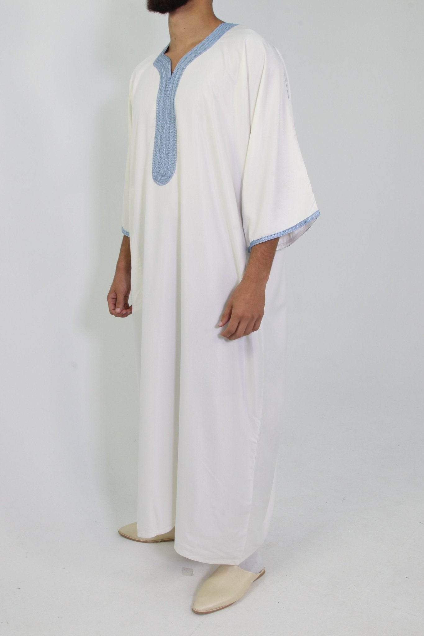 Djellaba Royale - Wit/Lichtblauw - TheDjellaba - TheDjellaba - Djellaba - Kaftan - Jalabiya - Thobe - Qamis - Dishdasha - Kurta - Abaya - Robe - Tunic - Burnous