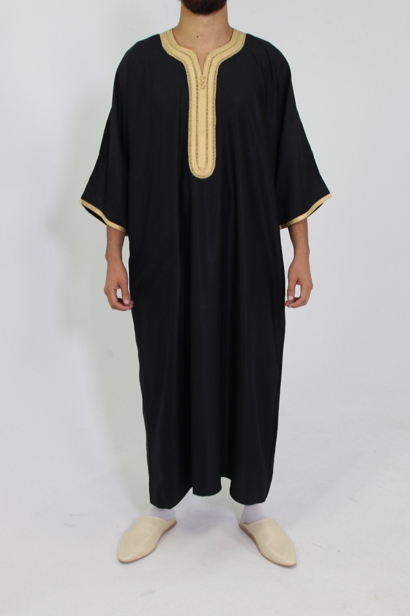 Djellaba Royale - Zwart/Goud - TheDjellaba - TheDjellaba - Djellaba - Kaftan - Jalabiya - Thobe - Qamis - Dishdasha - Kurta - Abaya - Robe - Tunic - Burnous